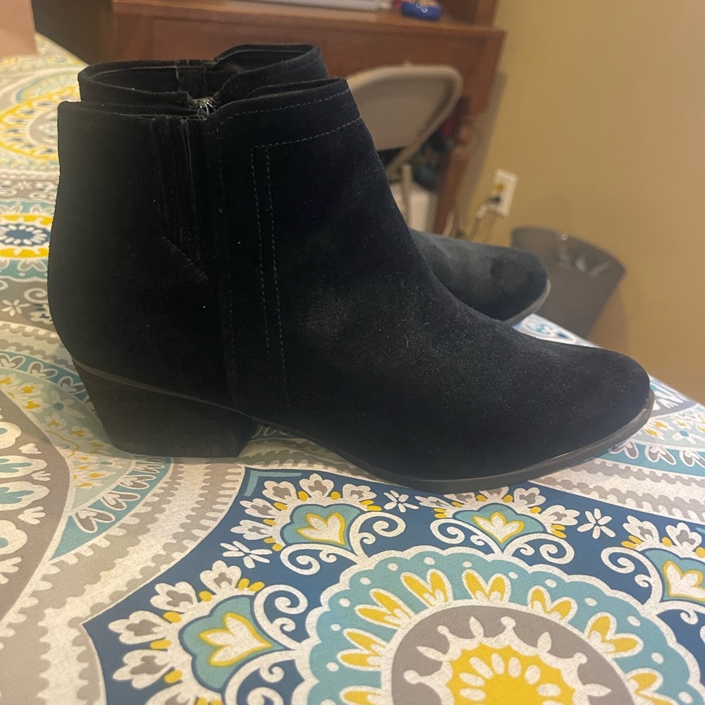 BLONDO Waterproof Womens Booties Size 11
